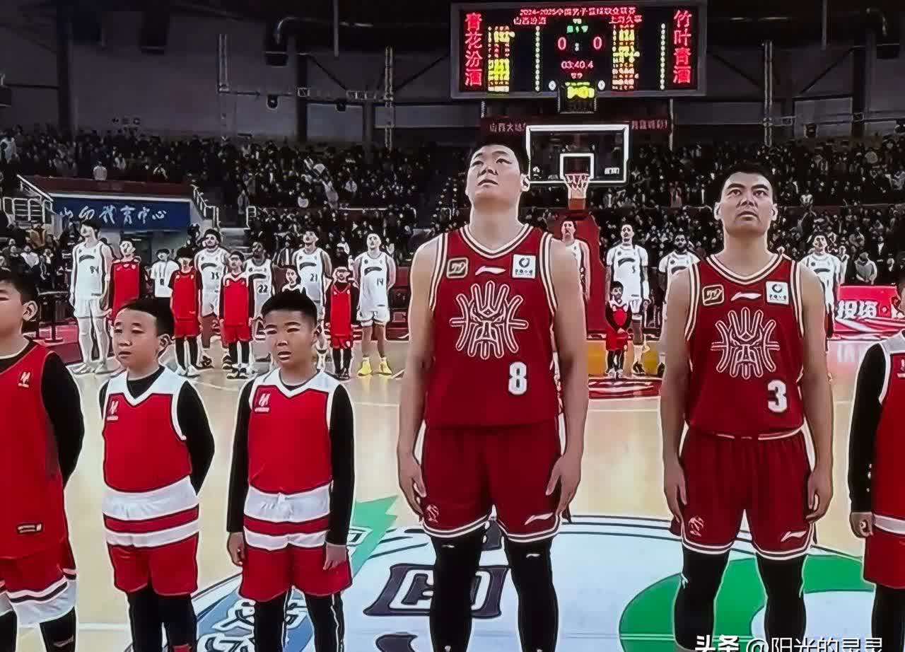 湖北男篮凭强大实力击败对手,加强季后赛机会 湖北男篮凭强大实力击败对手,加强季后赛机会