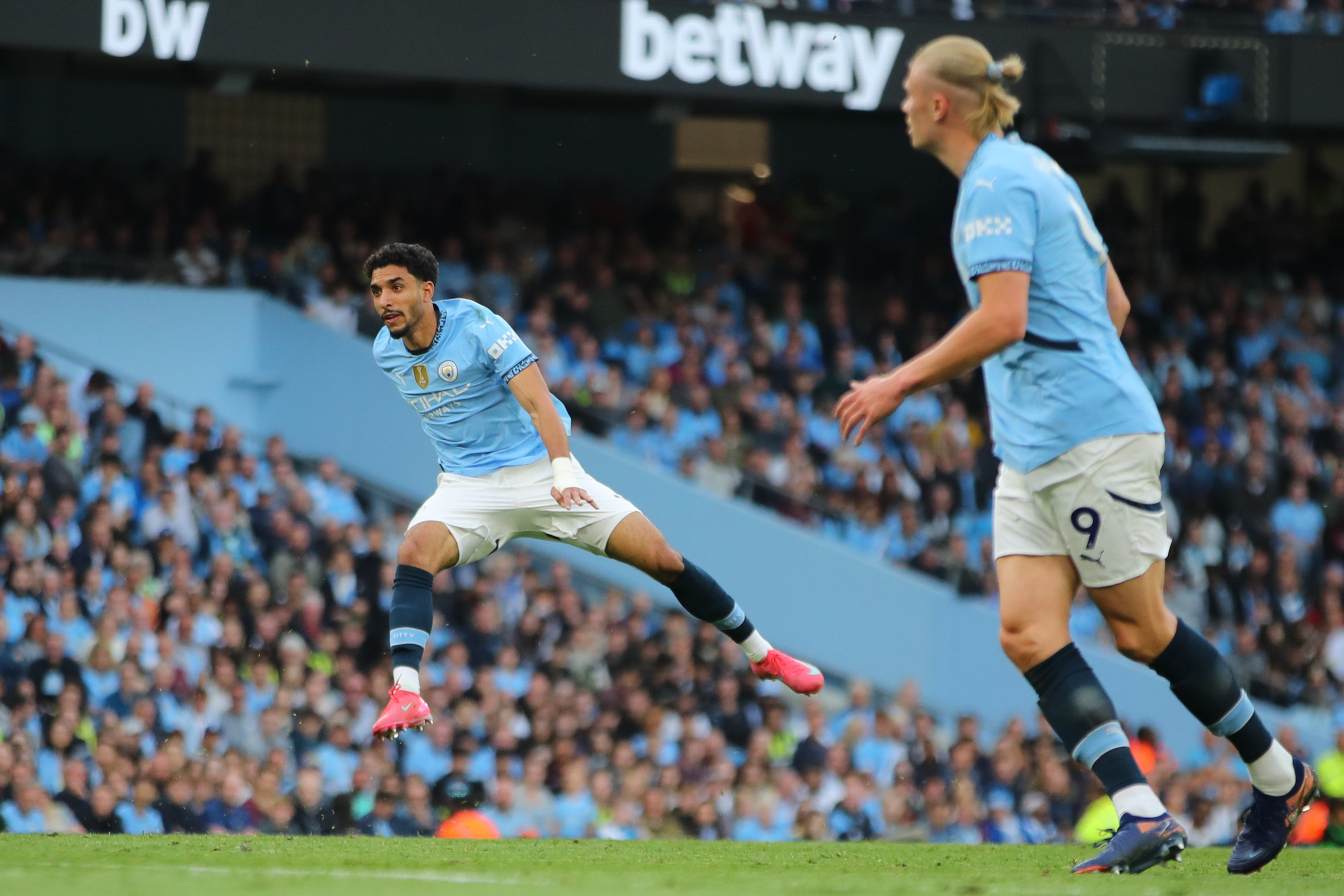 包含伯恩茅斯战绩欠佳,英超保级之路满是坎坷的词条 包含伯恩茅斯战绩欠佳,英超保级之路满是坎坷的词条