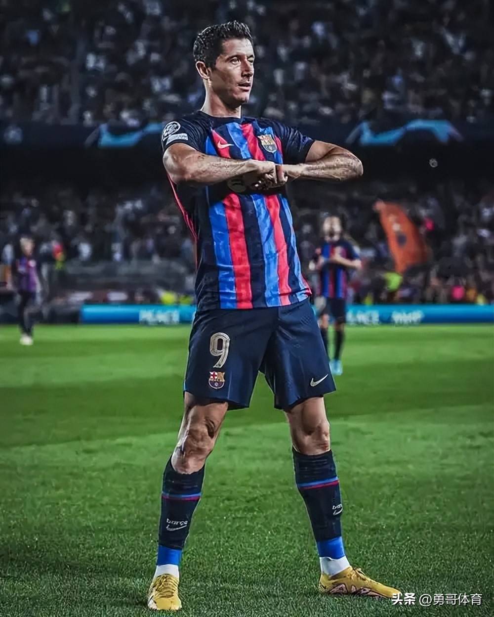 葡萄牙绝杀意大利队,莱万补时绝平西甲的简单介绍 葡萄牙绝杀意大利队,莱万补时绝平西甲的简单介绍