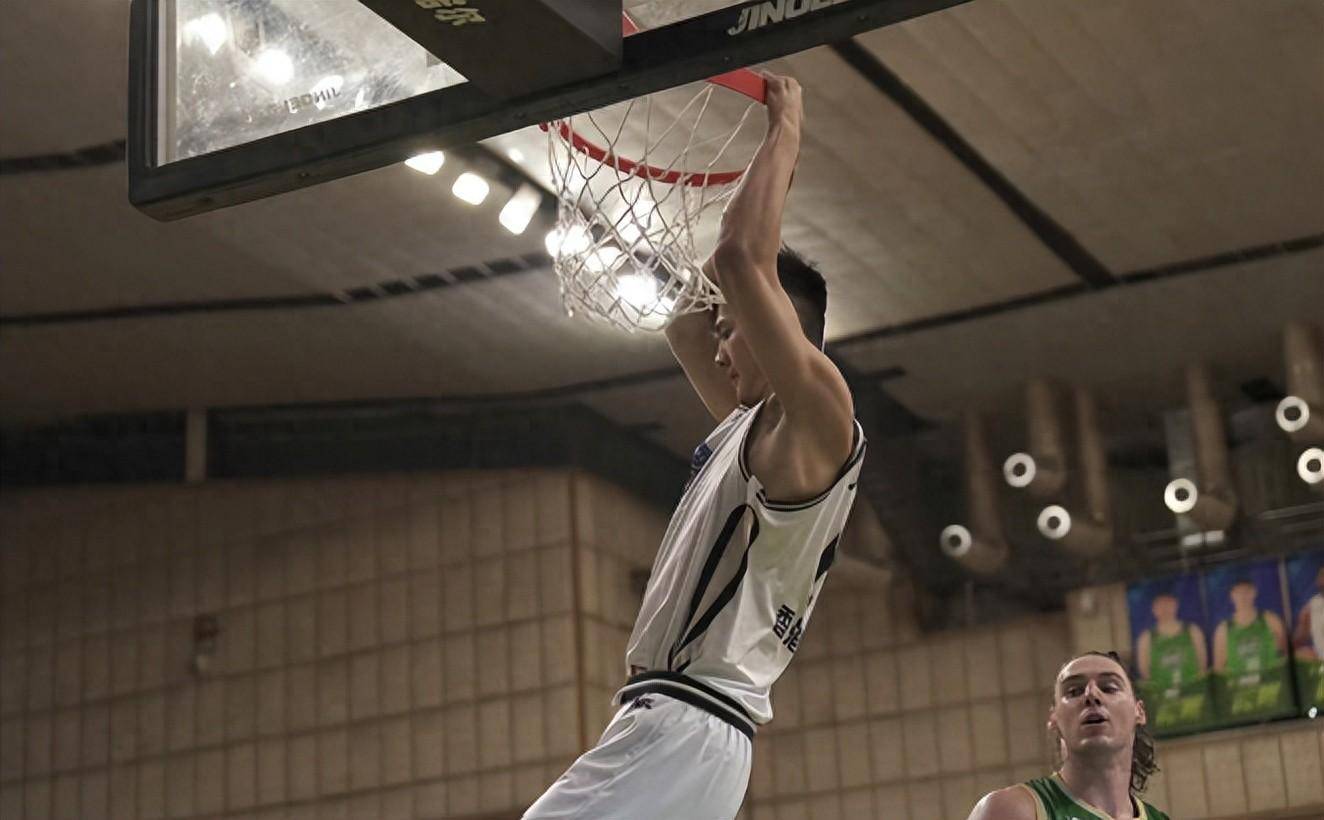 内蒙古男篮客场大胜山东队,取得开门红的简单介绍 内蒙古男篮客场大胜山东队,取得开门红的简单介绍