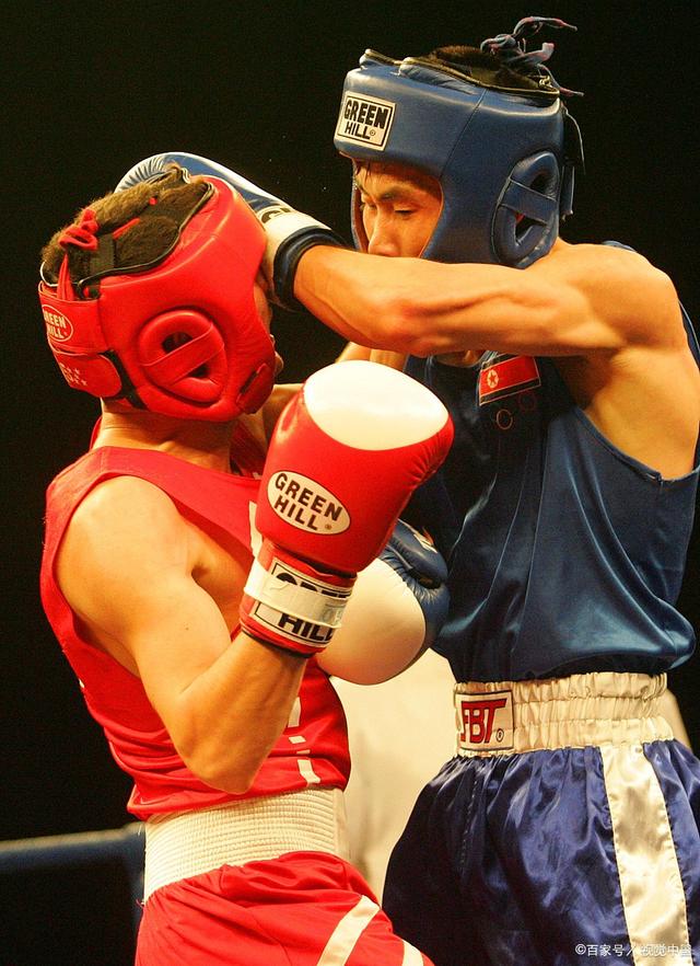 泰国拳王搏击赛,拳击手豪取胜利进决赛 泰国拳王搏击赛,拳击手豪取胜利进决赛