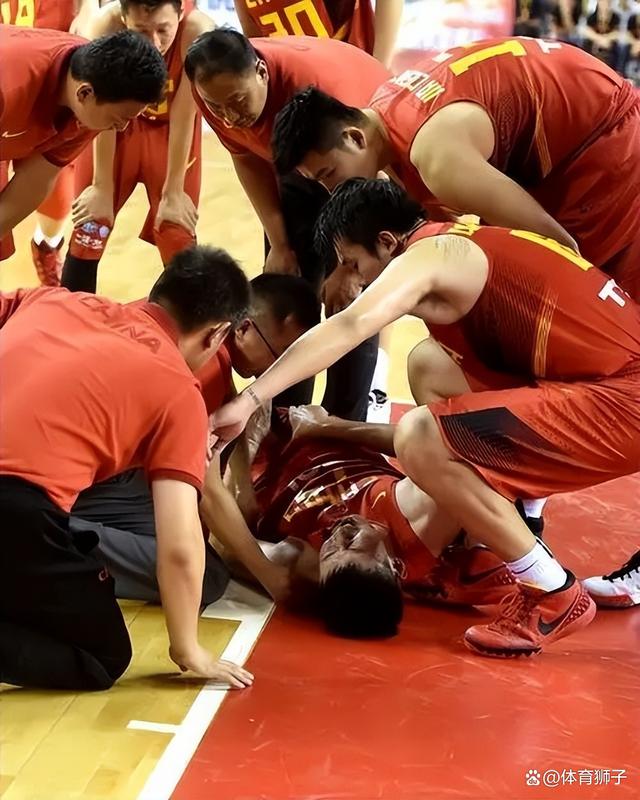 包含天津队横扫广东队，王哲林状态火热的词条