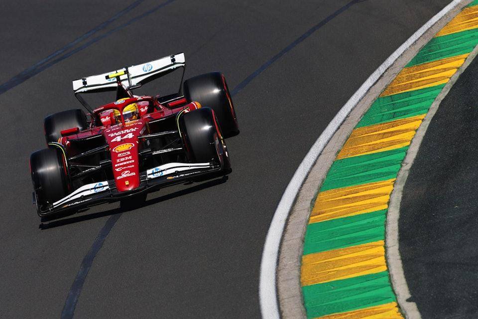 雷诺车队横扫威廉姆斯,汉密尔顿惊艳四座 雷诺车队横扫威廉姆斯,汉密尔顿惊艳四座