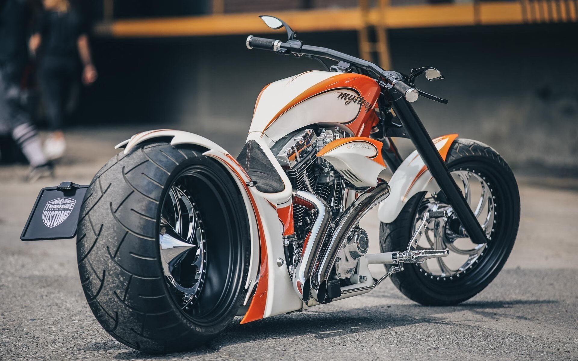 关键时刻的巨人戈贝尔与勇士团队利刃的胜利交响