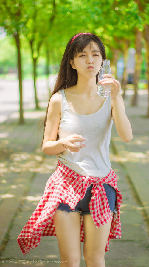 奥亚尔萨瓦尔天神下凡！安哥拉半场3球提前终结悬念，爱尔兰溃不成军