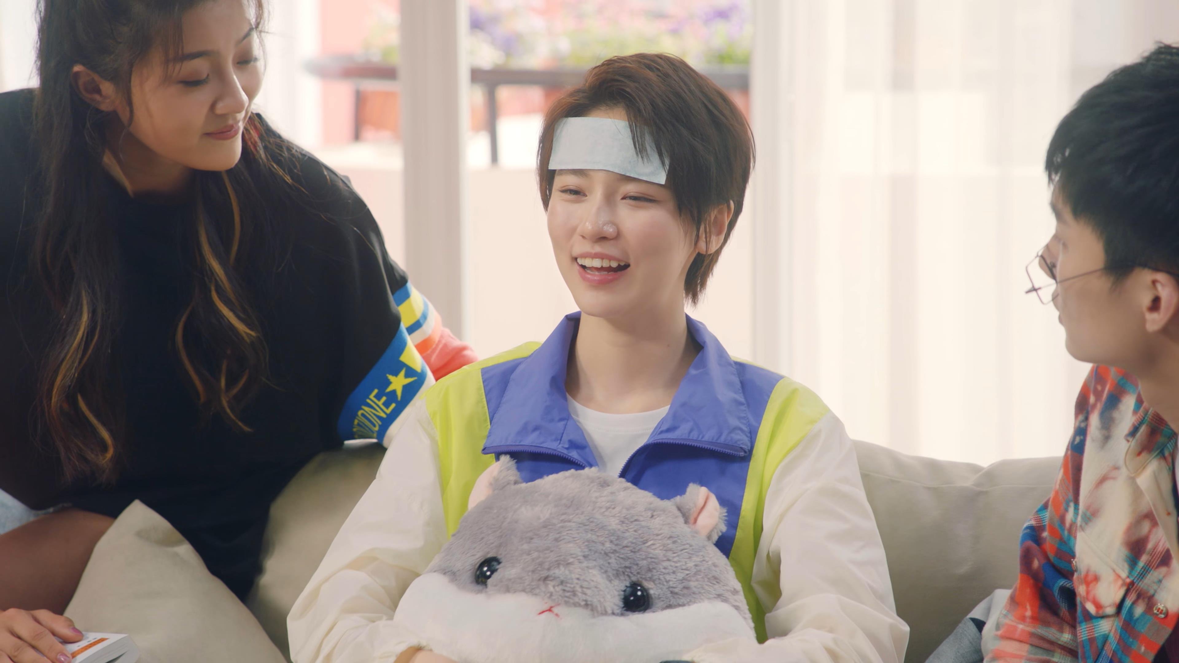 阿拉巴，后防基石诠释火热，黄潜打穿现象折射足坛新逻辑