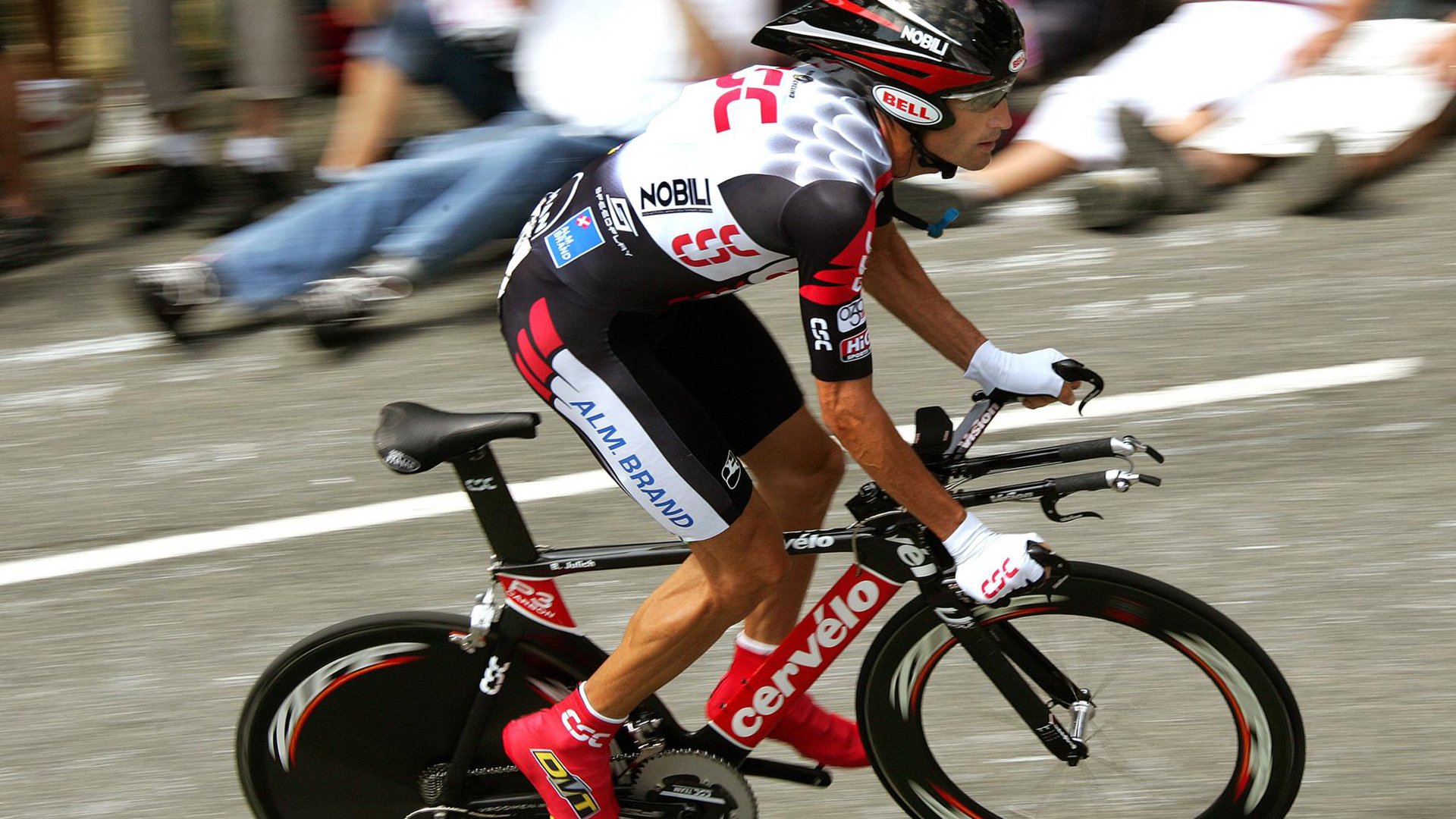 湖人对阵灰熊，戈贝尔在压力下的爆发之路